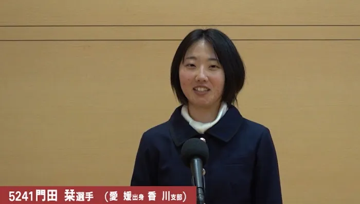 デビュー戦への意気込みをインタビューで答える門田栞