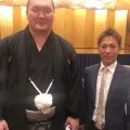 岩瀬裕亮選手と白鳳さんのツーショット